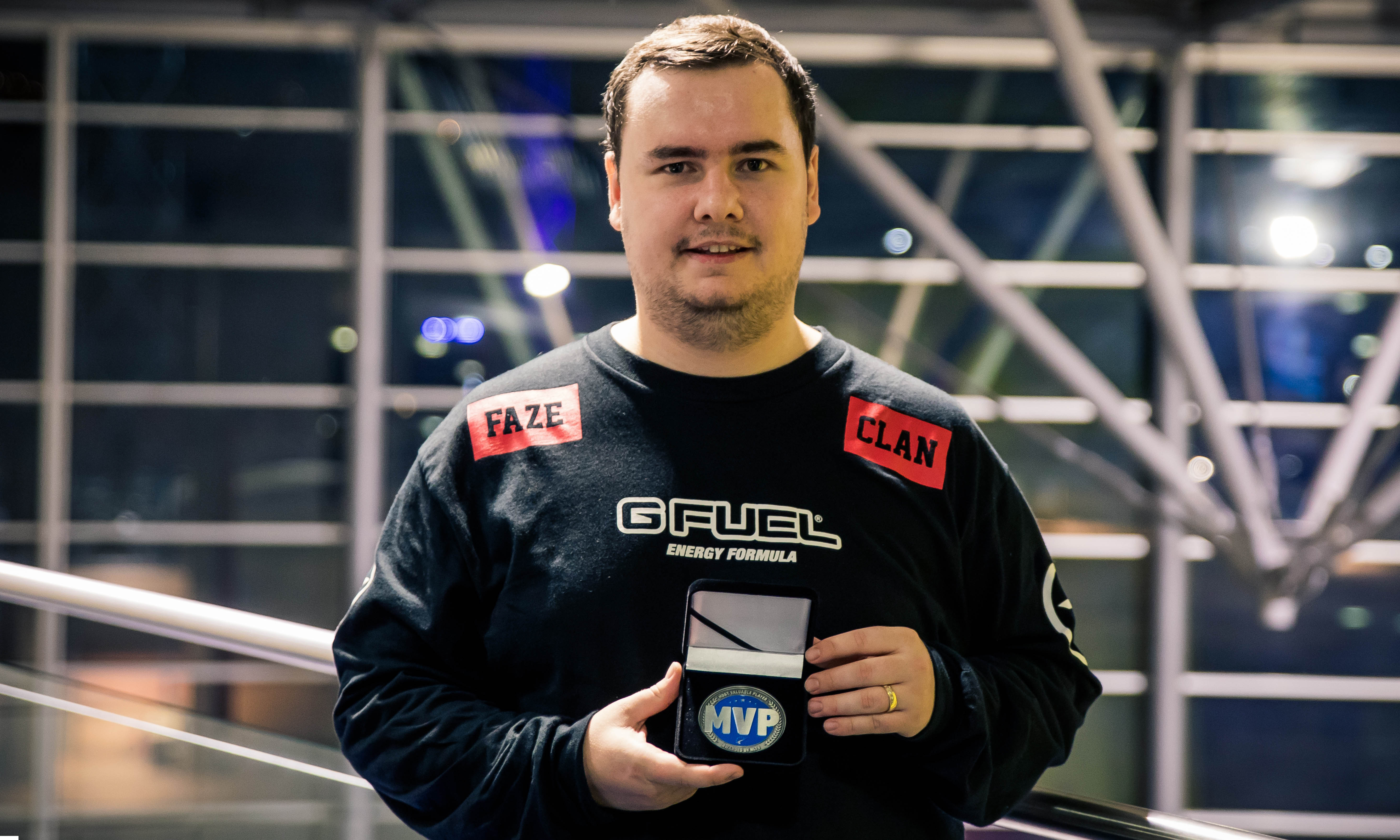 外媒评全球LOL战队实力排行，第一无悬念，LPL半壁江山