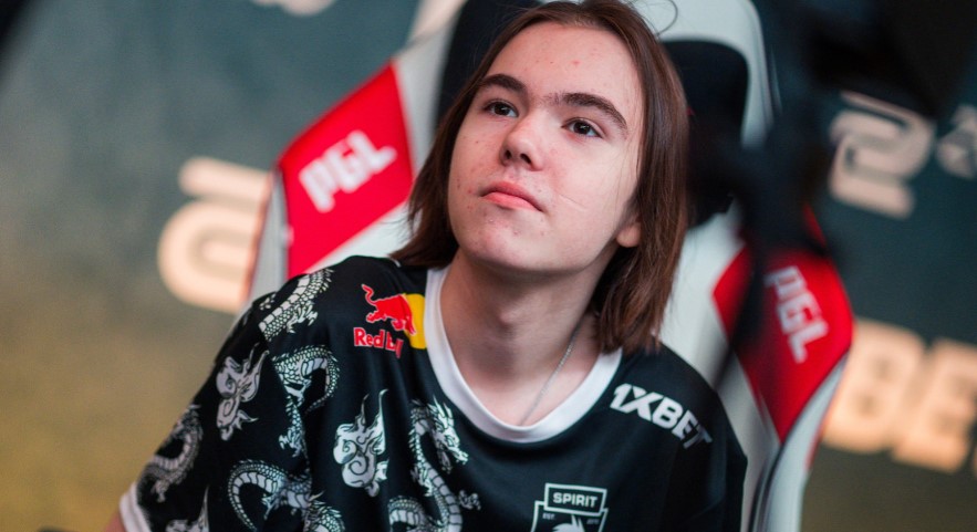 JDG官方：下路选手Ruler正式断开连接