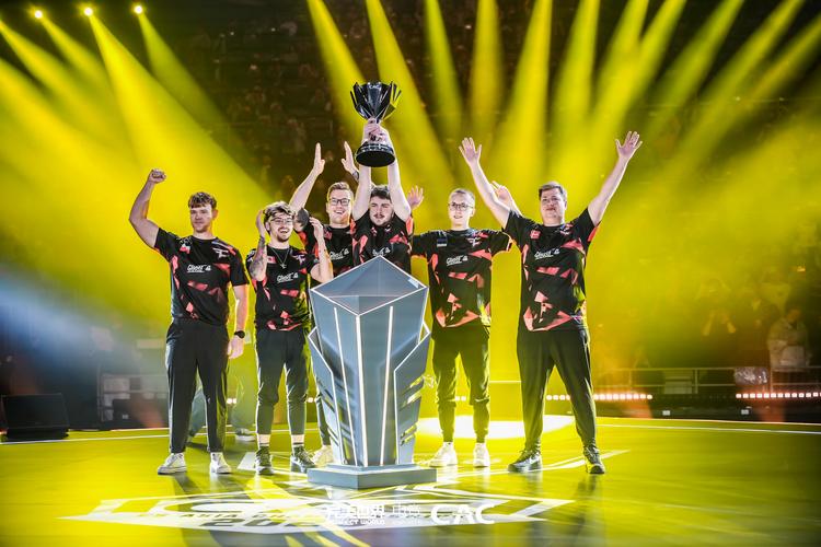 G2成首支在线下两夺BLAST世界总决赛冠军的队伍